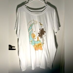 Torrid white graphic tee size 4x.